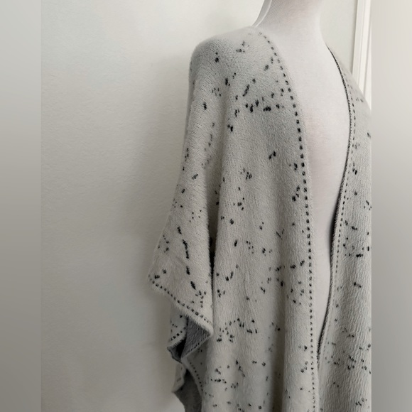 Roffe Accessories Kimono - One Size - Picture 5 of 5